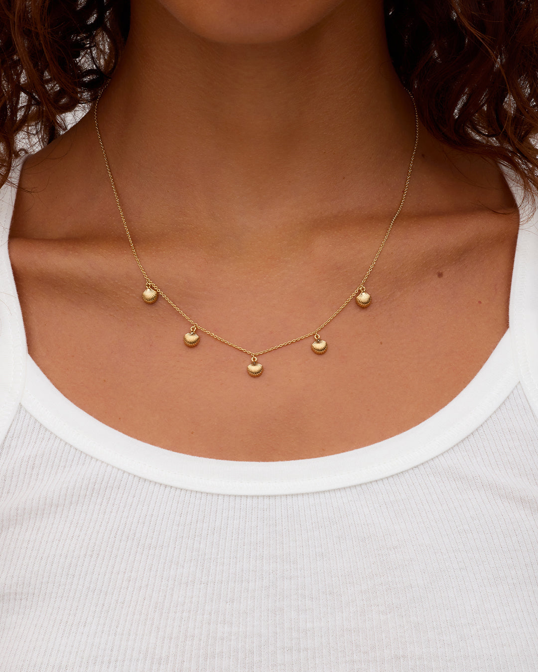 Scallop Mini Necklace