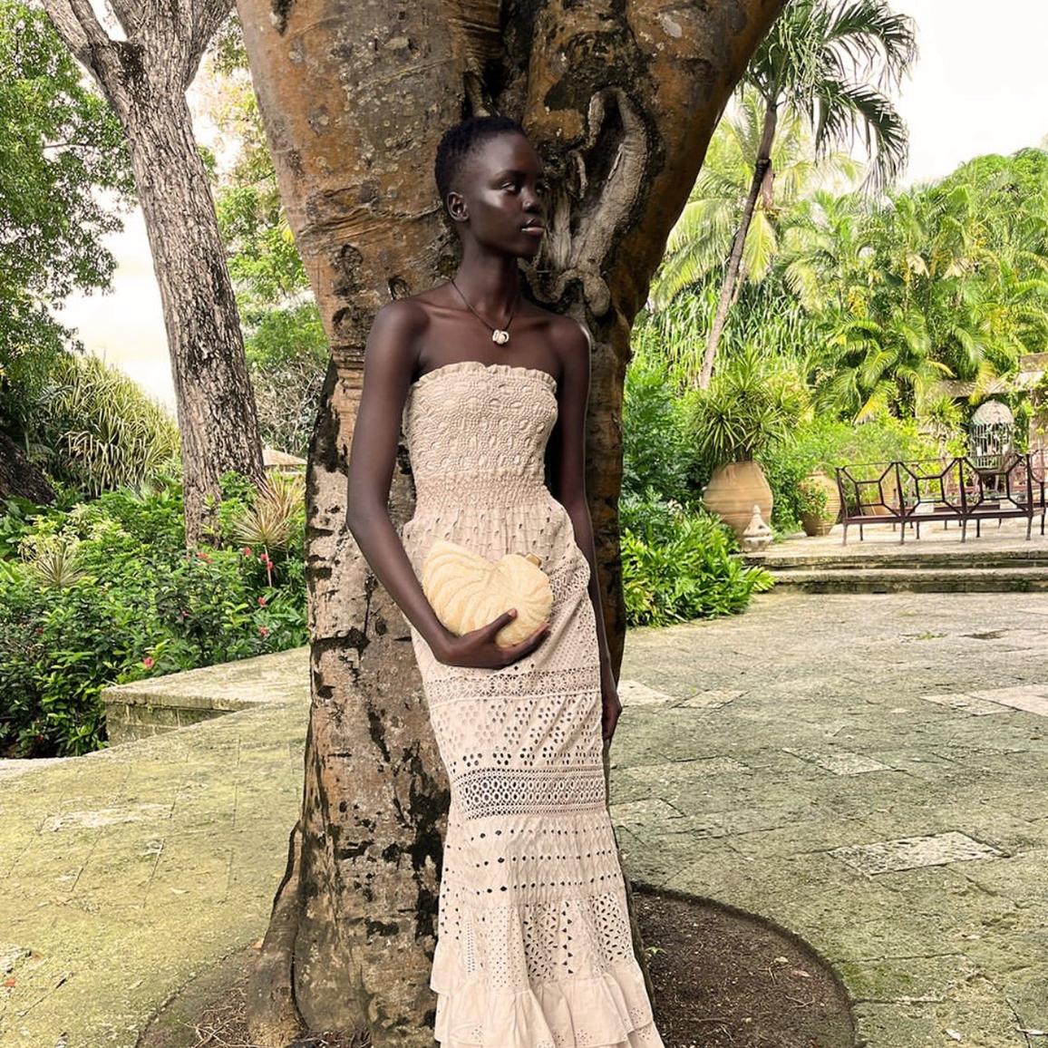 The Anna Clutch - Sand