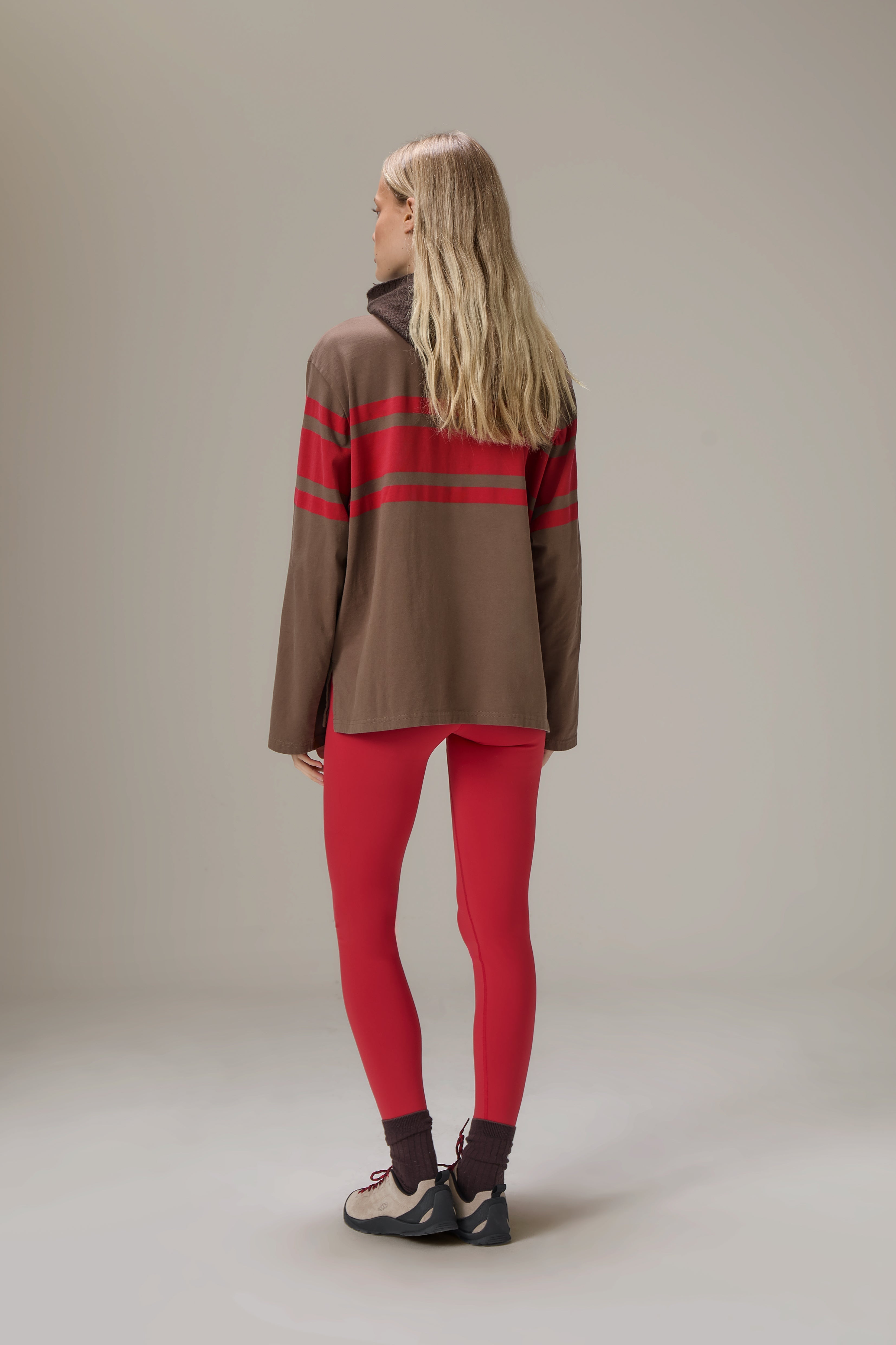 Boardwalk Long Sleeve Tee in Brown